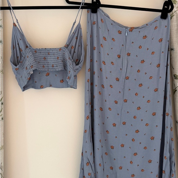 Reformation Blue Floral Set Skirt and Top - Picture 2 of 6